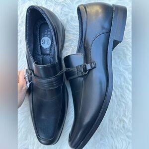 Perry Ellis Men's Black Loafers , Size 9.5.